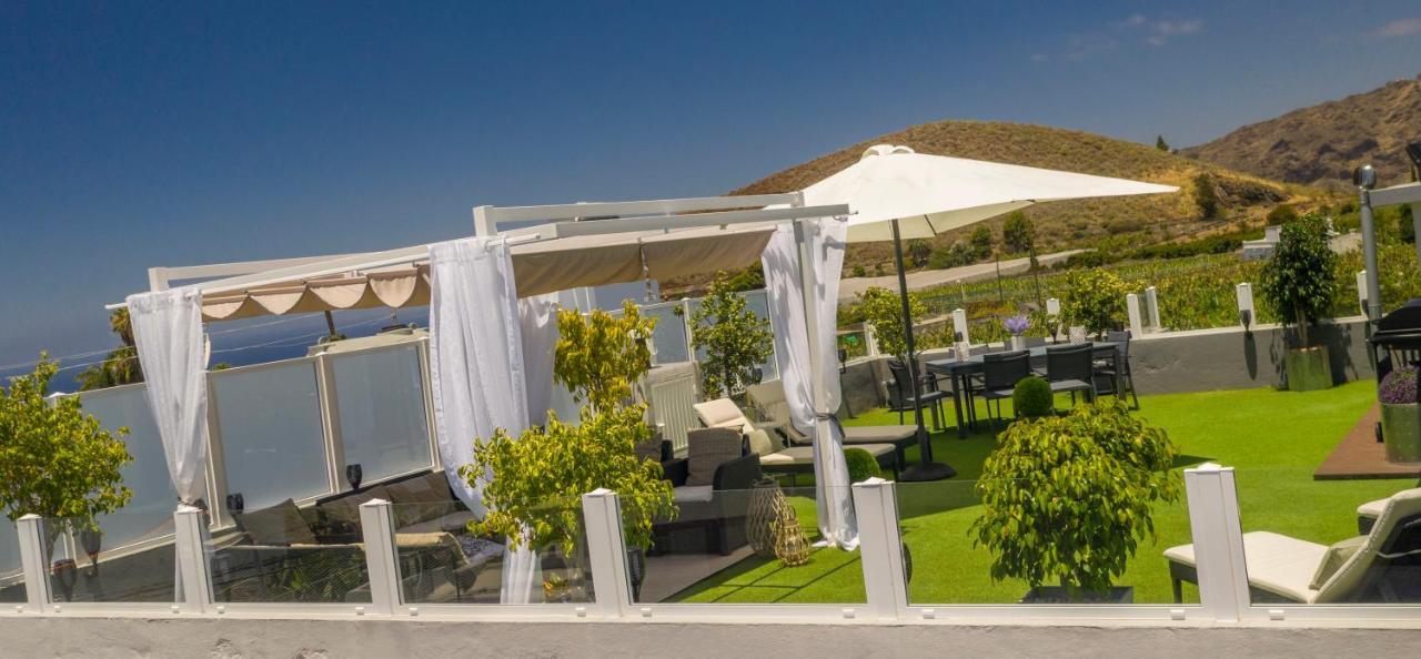 Casa Montserrat Holiday home *